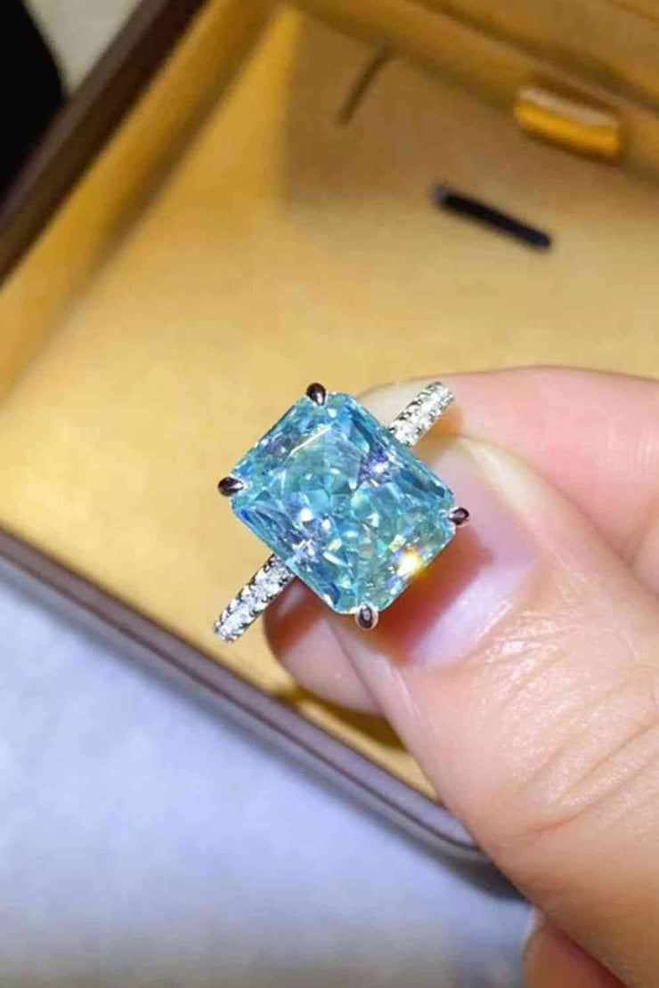 THE HARLOW 2 Carat Aquamarine Green Radiant Moissanite Ring